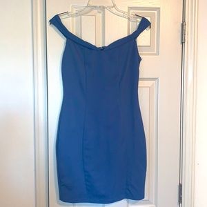 Off the shoulder, M, dress